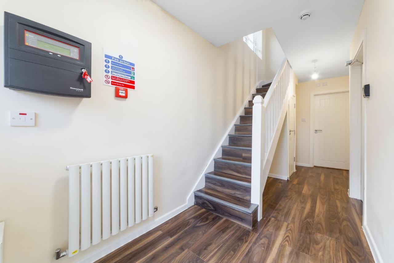 Twickenham Stays Isleworth Exterior photo